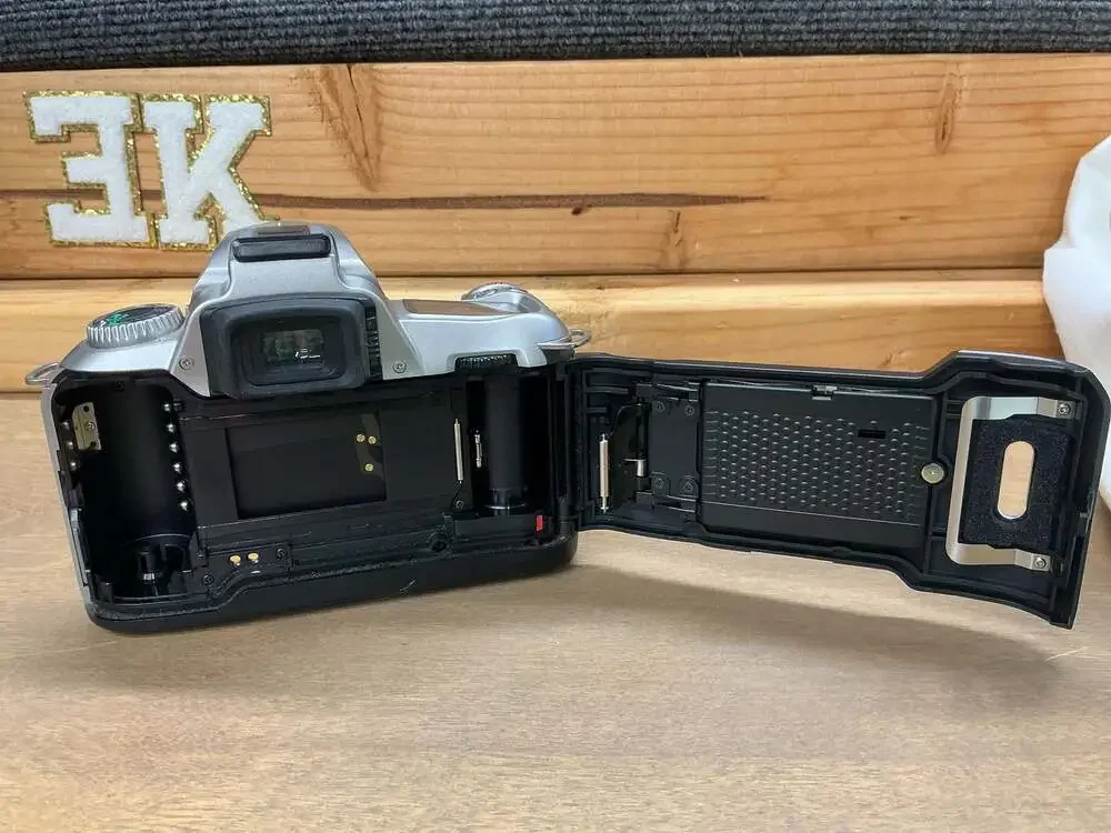 Nikon N55 35mm SLR Film Camera with AF Nikkor 28-80mm f/3.3-5.6G Lens